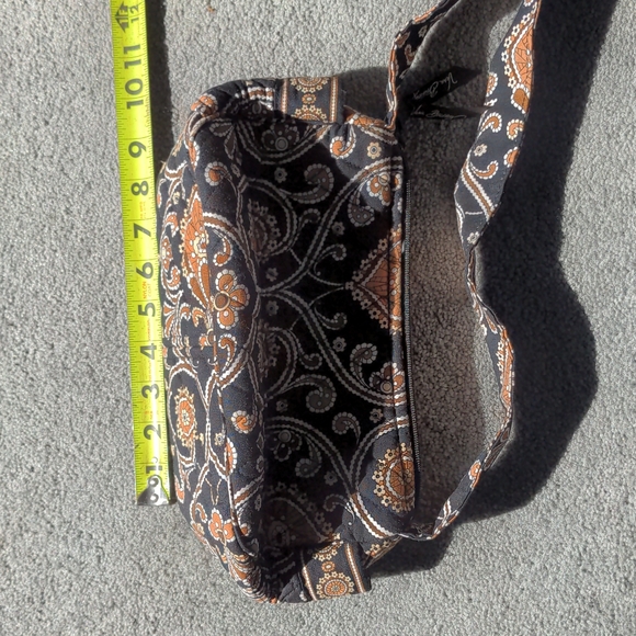 Vera Bradley Caffe Latte Maggie - Picture 4 of 7